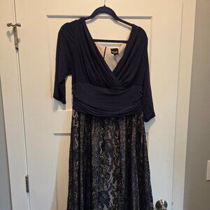 Dressy dress with lace detailed skirt